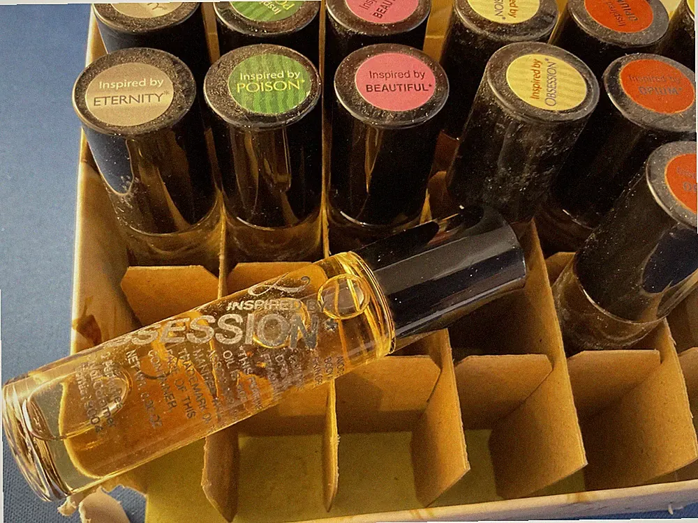 Roll On Perfume Oil for Women Inspired by many Fragrances